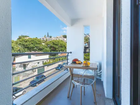 Pena View Apartment, vue mer et ville à Funchal : photo 16