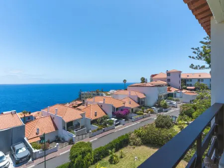 Location appartement à Caniço, Appartement vue mer à Madère