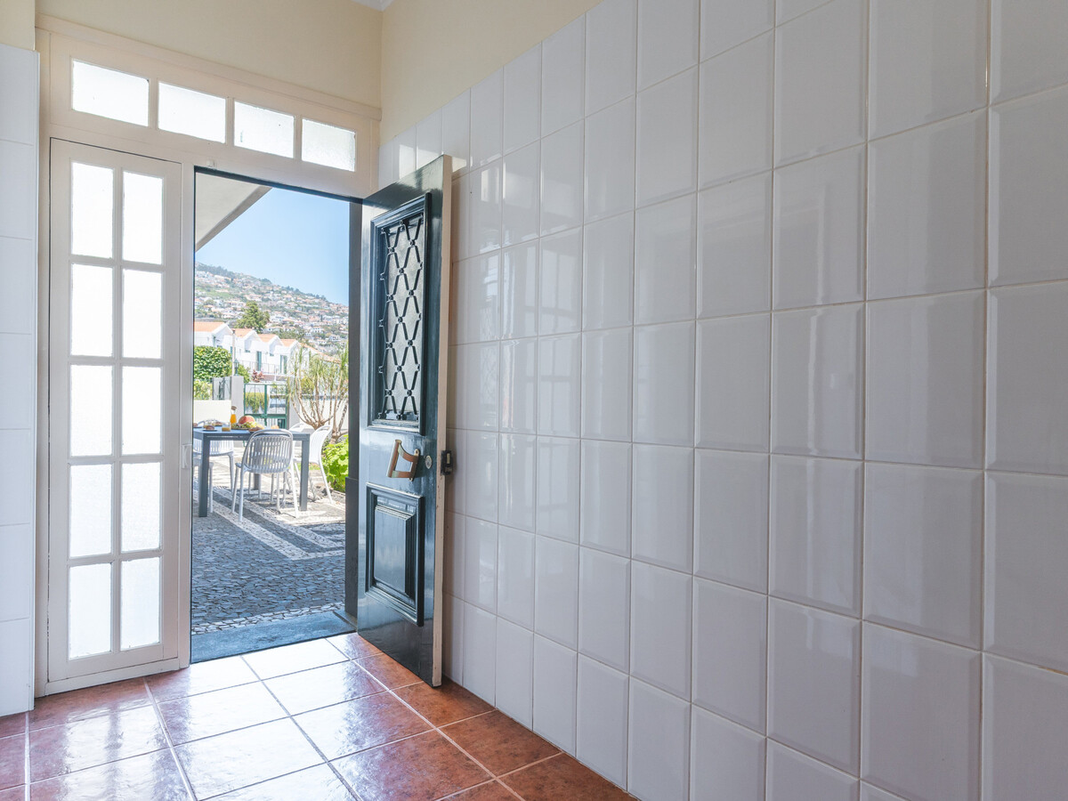 Villa Santa Luzia 1 – Maison 6 pers., jacuzzi, vue Funchal - Photo 18