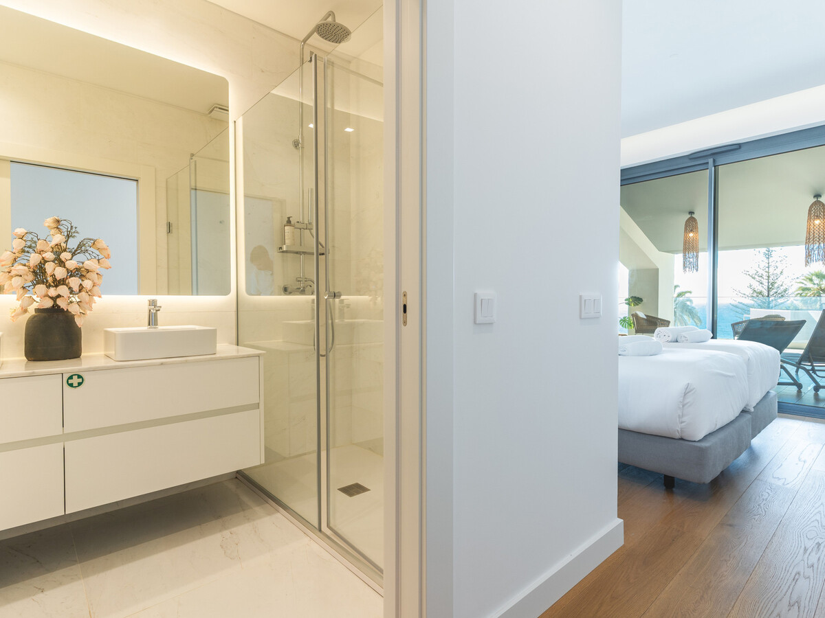 Duplex 6 pers. Funchal avec piscine privée chauffée - Photo 25