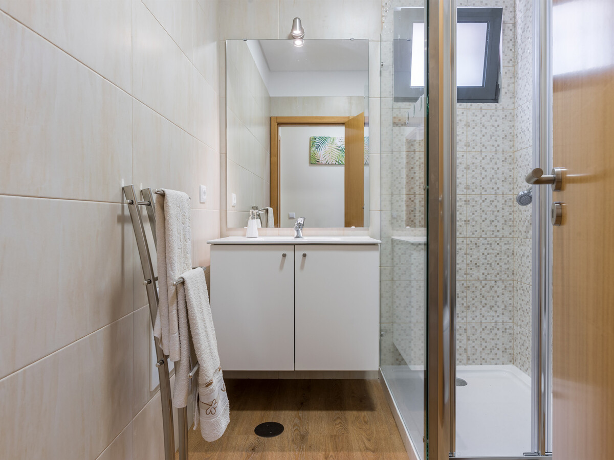 Villa Teresa - Appartement 7 pers. avec jacuzzi à São Vicente - Photo 18