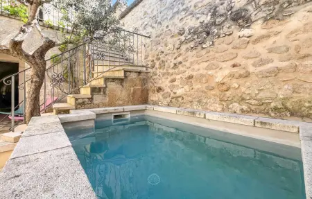 Maison de village pierre avec piscine privée