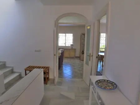 Villa 140 m² piscine privée 8x4m, clim, vue montagne : photo 7