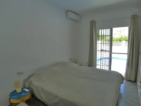 Villa 140 m² piscine privée 8x4m, clim, vue montagne : photo 35