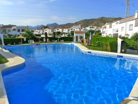 Location gite à Nerja, Maison vue montagne - 9 pers.
