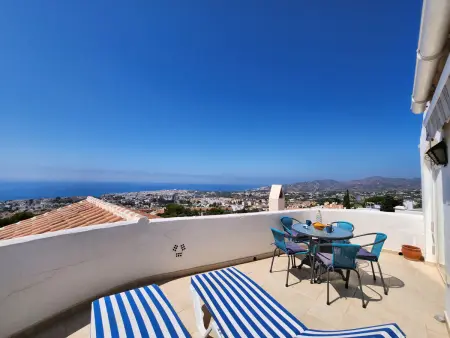 Appartement 75 m² vue mer et montagne à Nerja : photo 2