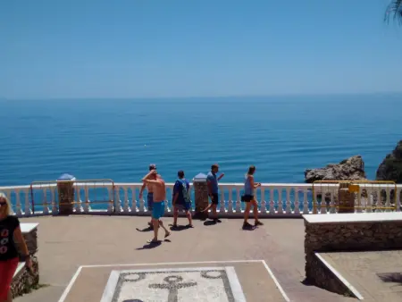 Appartement vue mer en front de plage à Nerja : photo 34