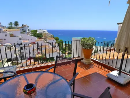 Appartement vue mer et montagne à Nerja, 200 m plage : photo 3