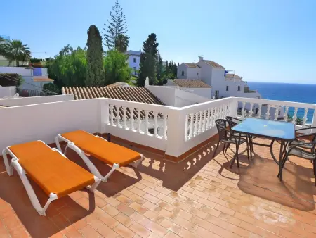 Appartement front de plage, vue mer et montagne à Nerja : photo 5