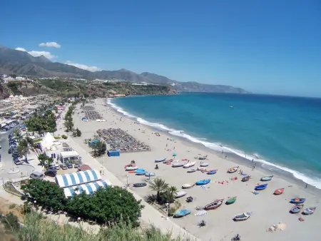 Appartement front de plage, vue mer et montagne à Nerja : photo 16