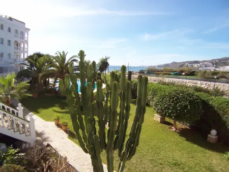 Appartement vue mer et montagne à Nerja, 60 m de la plage : photo 25