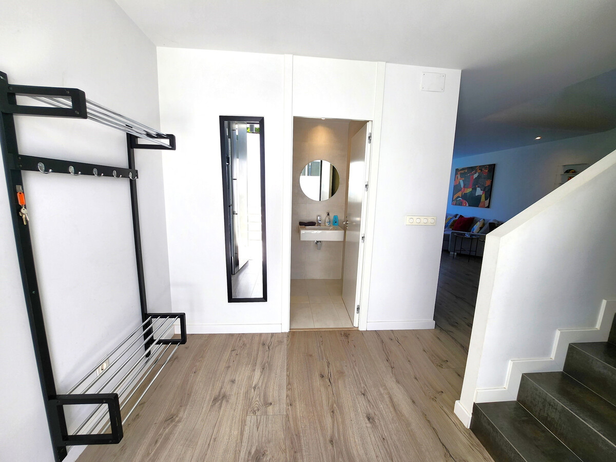 Maison moderne 152 m² vue montagne, piscine privée - Photo 8