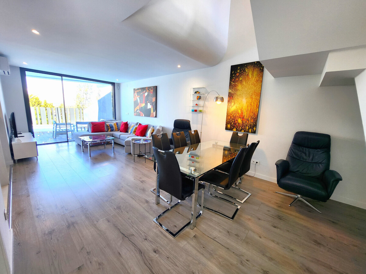 Maison moderne 152 m² vue montagne, piscine privée - Photo 9