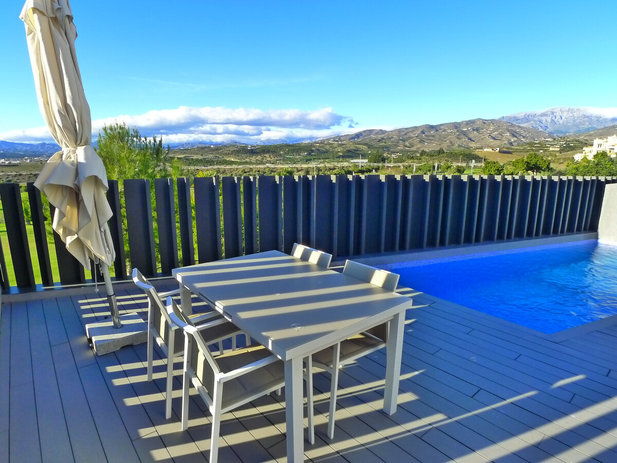 Maison moderne 152 m² vue montagne, piscine privée - Photo 32