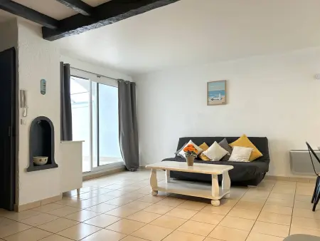 T2 cabine climatisé centre-ville Le Lavandou, 6 pers. : photo 4