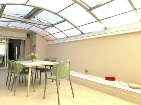 T2 cabine climatisé centre-ville Le Lavandou, 6 pers. : photo 13