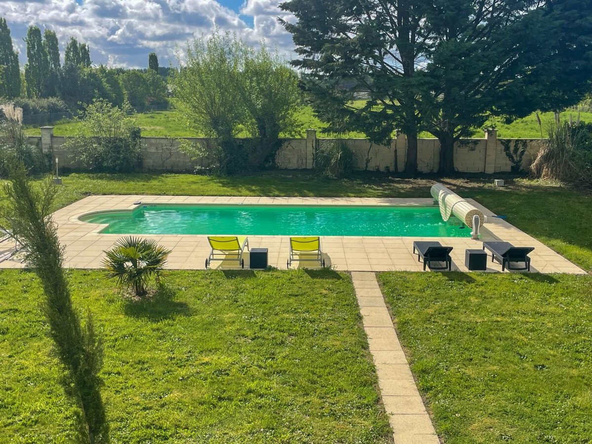 Gîte chapelle 18e avec piscine chauffée à Bréhémont - Photo 23