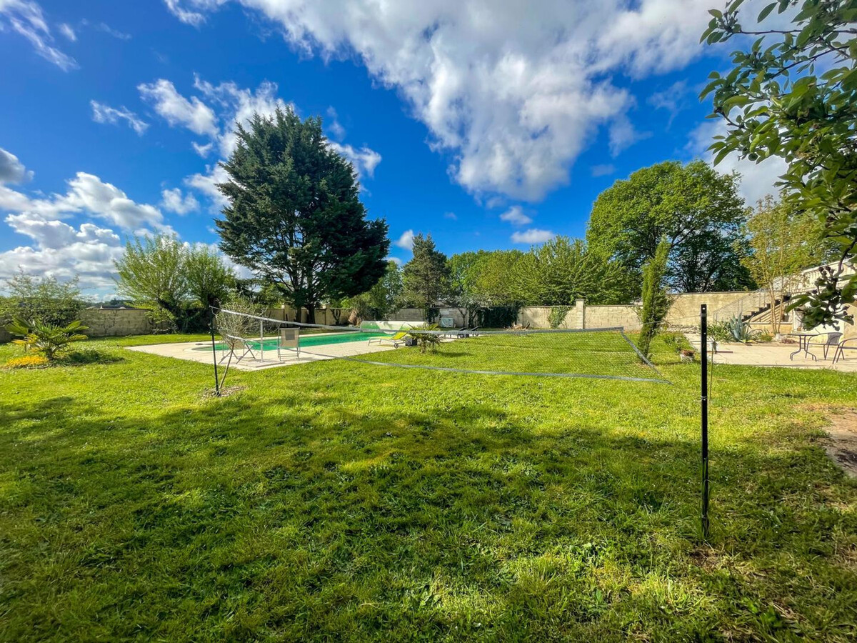 Gîte chapelle 18e avec piscine chauffée à Bréhémont - Photo 25