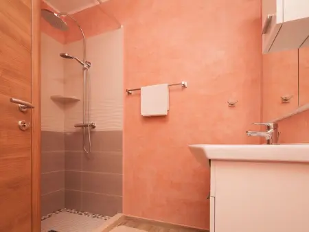 Villa Nicole : 10 personnes, piscine et vue mer à Banjole : photo 24