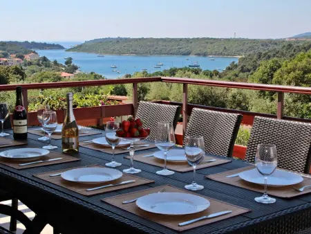 Villa Nicole : 10 personnes, piscine et vue mer à Banjole : photo 33