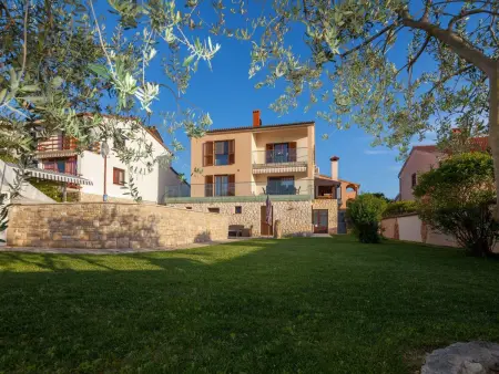 Villa Nicole : 10 personnes, piscine et vue mer à Banjole : photo 35