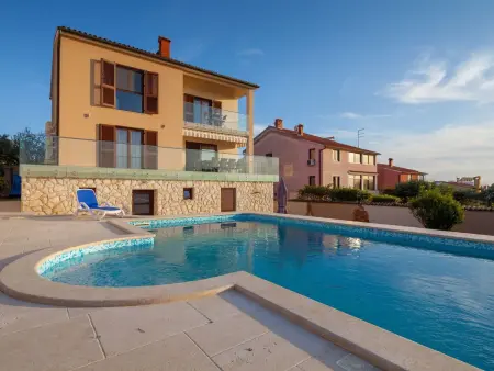 Villa Nicole : 10 personnes, piscine et vue mer à Banjole : photo 53