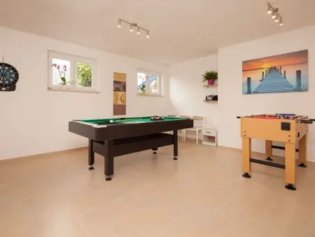 Villa Nicole : 10 personnes, piscine et vue mer à Banjole : photo 56