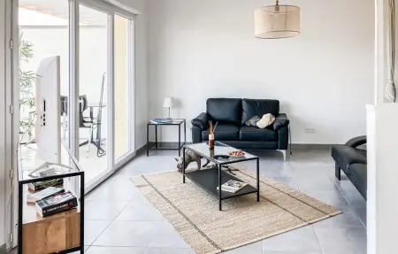 Appartement Grimaud, vue Château, balcon, proche plage : photo 2