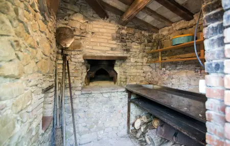 Maison en pierre 11 personnes, piscine et jacuzzi en Ombrie : photo 21