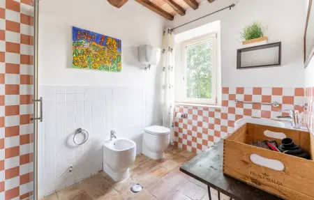 Maison en pierre 11 personnes, piscine et jacuzzi en Ombrie : photo 33