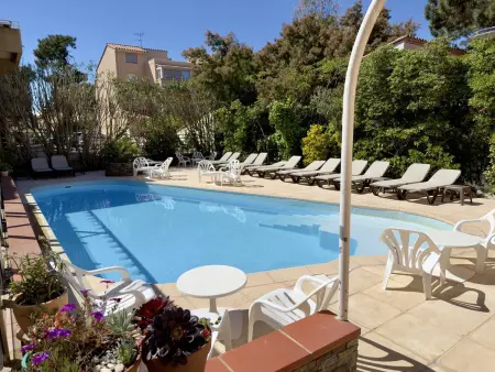 Appartement 2 pièces à 100m de la plage, piscine