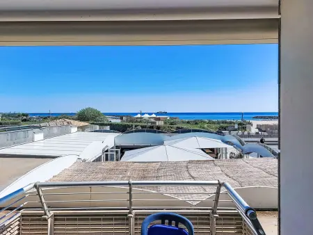 Apt 2 pièces Cap d'Agde, terrasse sud vue mer : photo 12
