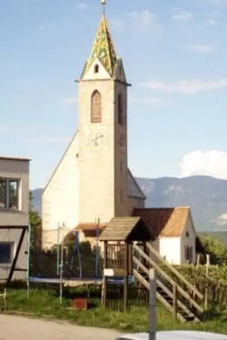 Appartement Golden à Kaltern, vue montagne et terrasse : photo 10