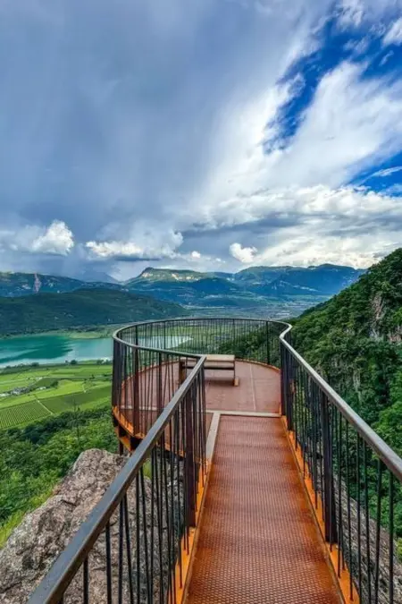 Appartement Golden à Kaltern, vue montagne et terrasse : photo 21