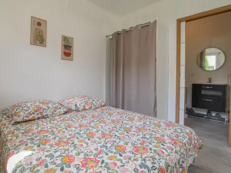 Appartement 2 pers. Sainte-Savine, jardin et parking : photo 3