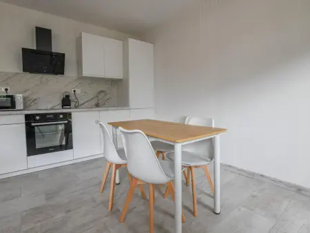 Appartement 2 pers. Sainte-Savine, jardin et parking : photo 5