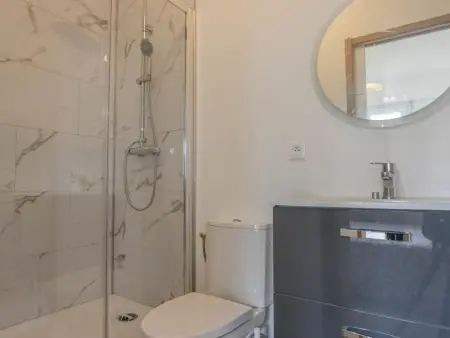 Appartement 2 pers. Sainte-Savine, jardin et parking : photo 8
