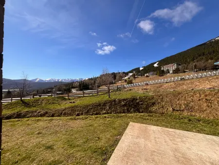 T2 cabine 6 pers. aux Angles, vue pistes : photo 14