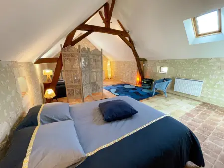 Gîte au pied d'un château XVe-XVIe à Sazilly : photo 17