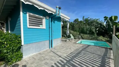 Bungalow avec piscine privée et vue mer à Sainte-Luce : photo 4