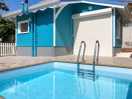 Bungalow avec piscine privée et vue mer à Sainte-Luce : photo 6