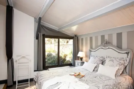 Villa avec piscine privée et jacuzzi à Vézac, 160 m² : photo 30