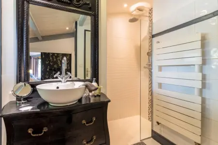 Villa avec piscine privée et jacuzzi à Vézac, 160 m² : photo 39