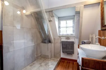 Villa avec piscine privée et jacuzzi à Vézac, 160 m² : photo 41
