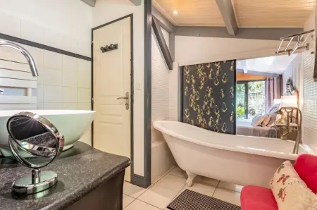 Villa avec piscine privée et jacuzzi à Vézac, 160 m² : photo 42