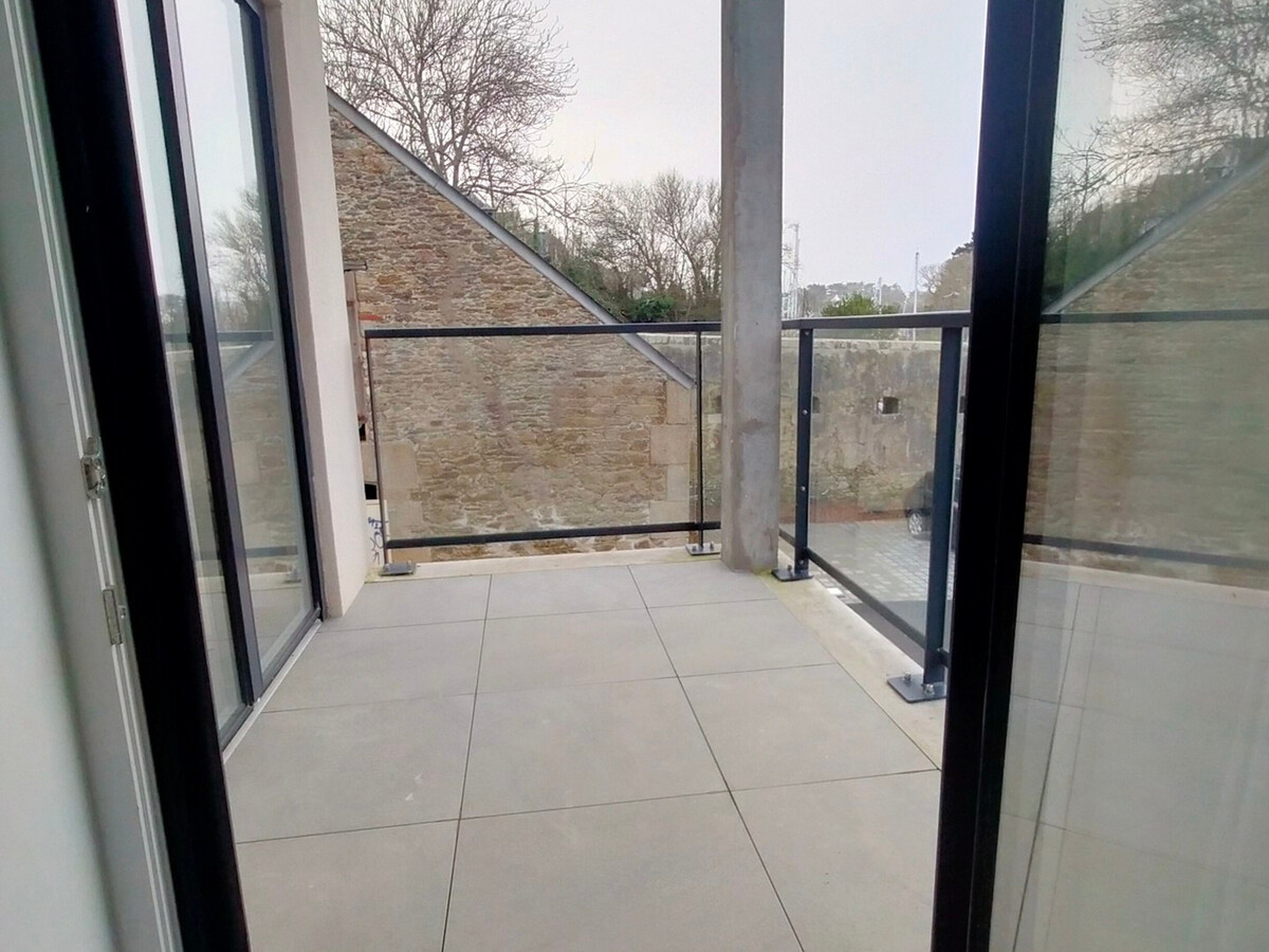 Appartement neuf avec terrasse au Palais - Photo 8