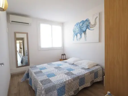 Appartement 3 pièces climatisé près de la plage : photo 15
