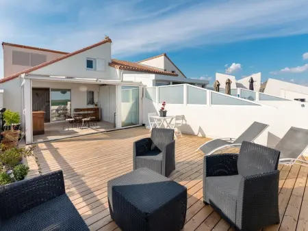Duplex Port Camargue, piscine et vue étang - 6 pers. : photo 2
