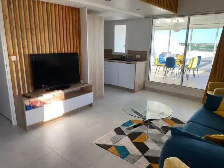 Duplex Port Camargue, piscine et vue étang - 6 pers. : photo 6