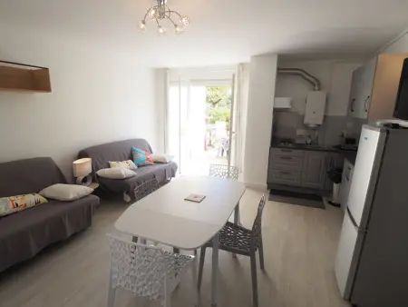 Studio rénové avec jardinet et parking à La Grande-Motte : photo 1